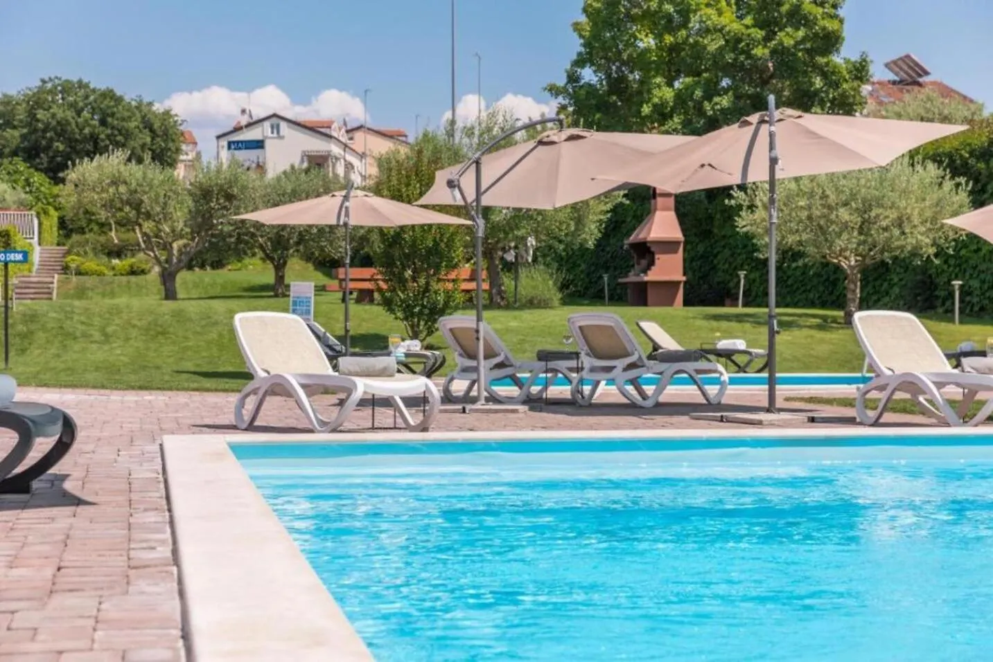 Maj - Ana - Luxury Family Apartments With Pool Poreč